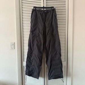 H&M Divided Gray Cargo Pants – Size XS